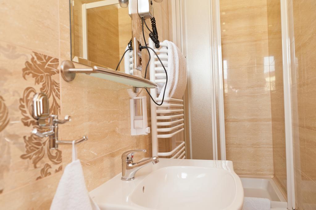 Villa Anna Gdansk - Noclegi Rooms - Free Parking Buitenkant foto