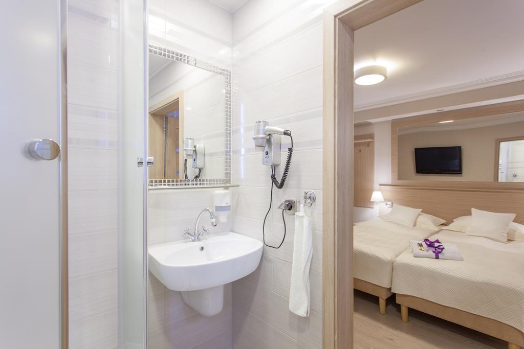Villa Anna Gdansk - Noclegi Rooms - Free Parking Buitenkant foto