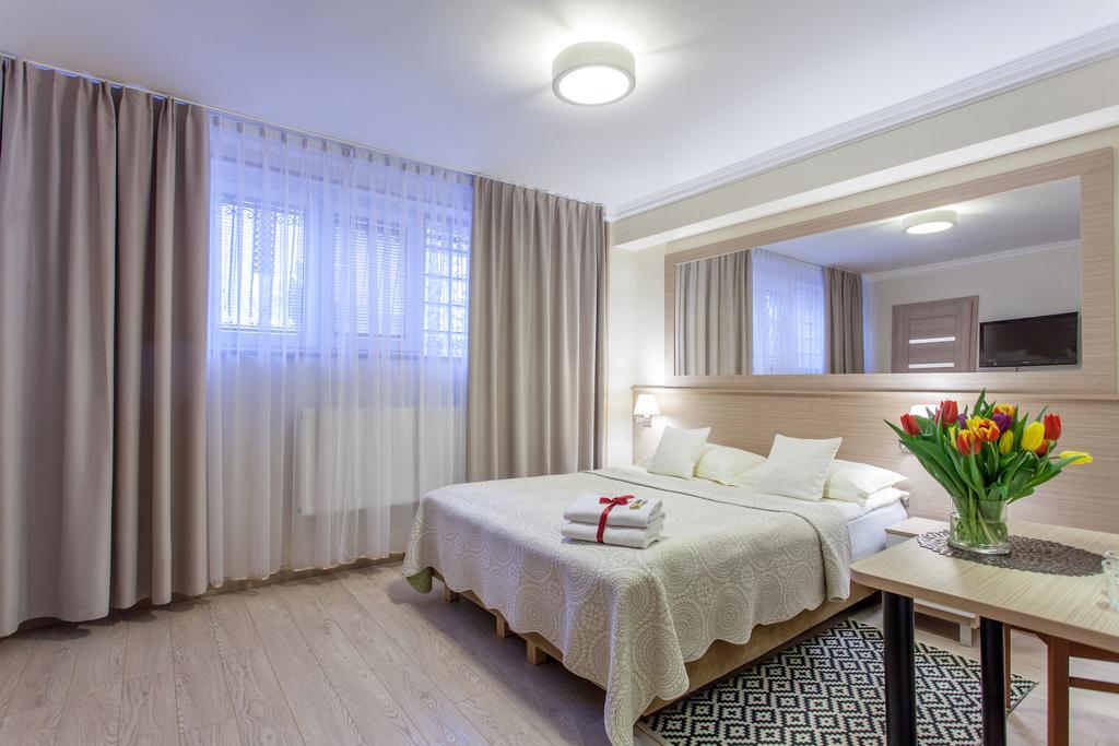 Villa Anna Gdansk - Noclegi Rooms - Free Parking Buitenkant foto