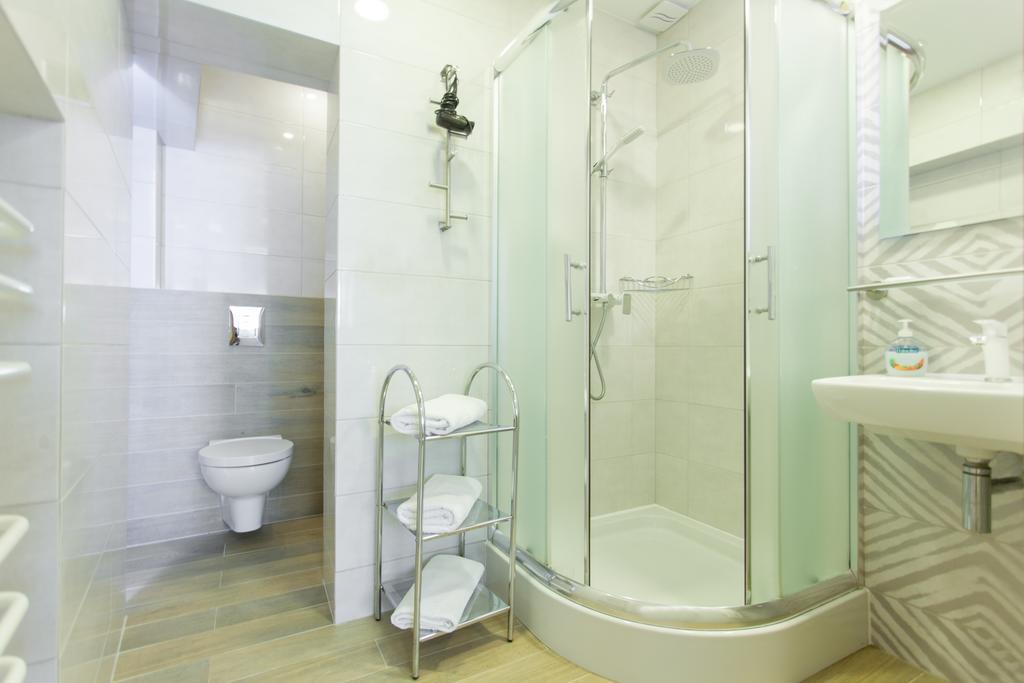 Villa Anna Gdansk - Noclegi Rooms - Free Parking Buitenkant foto